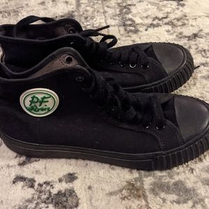 PF Flyers Sandlot size 7.5 M / 9 W